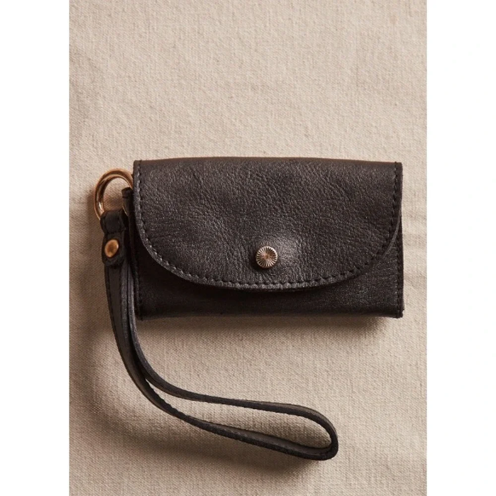 Free People Leather Wristlet Wallet,‎ black, new with tags